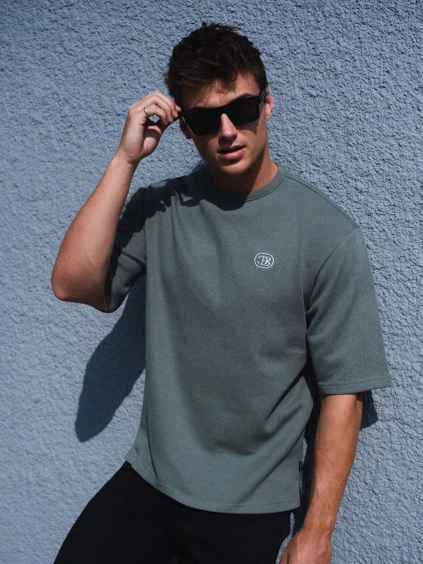 Men's Shirts with Contrast CollarsIcon Oversized T-Shirt - Khaki Green