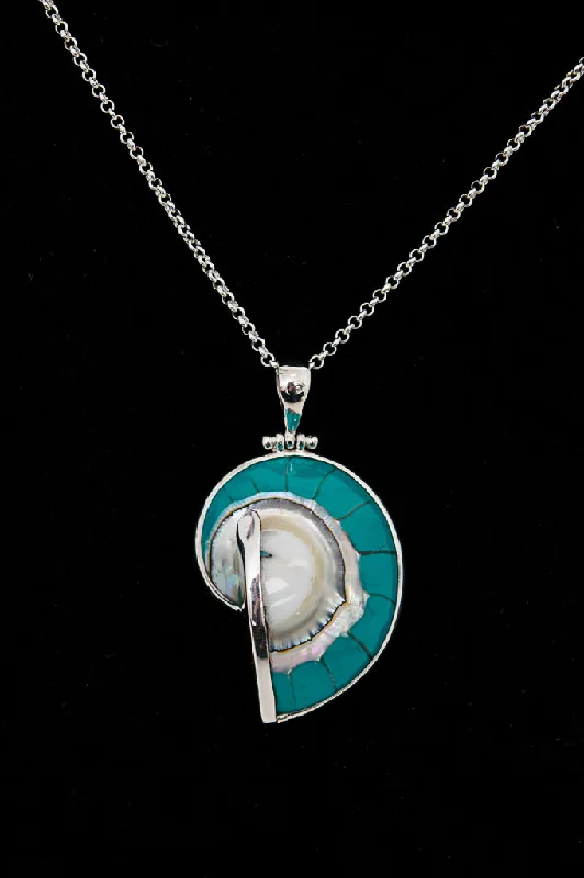 Men's Pants with Appliqué DetailsSmall Turquoise Nausilus Shell Pendant Necklace - 367