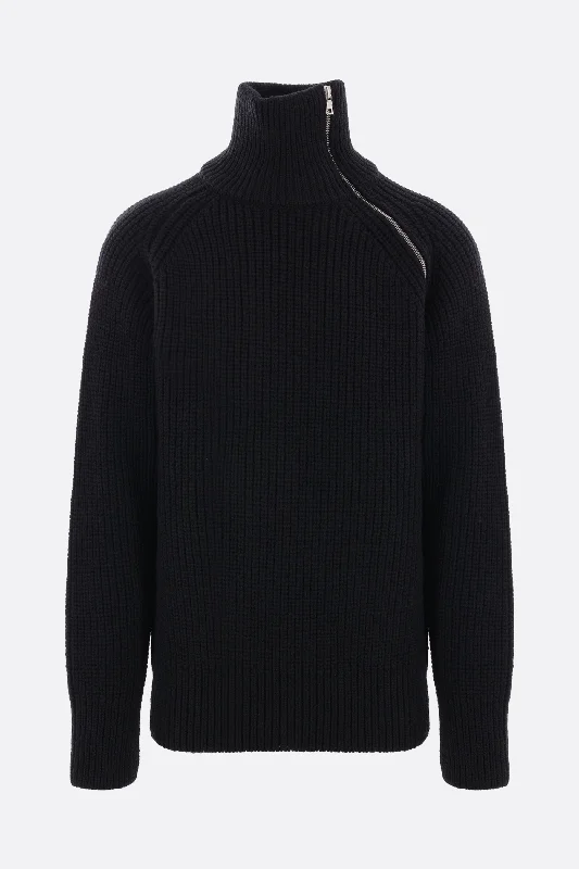 Men's Sweaters with Pleated DesignsMonty wool sweater