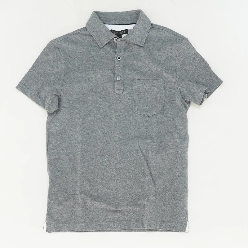 Stylish Men's HenleysGray Solid Short Sleeve Polo