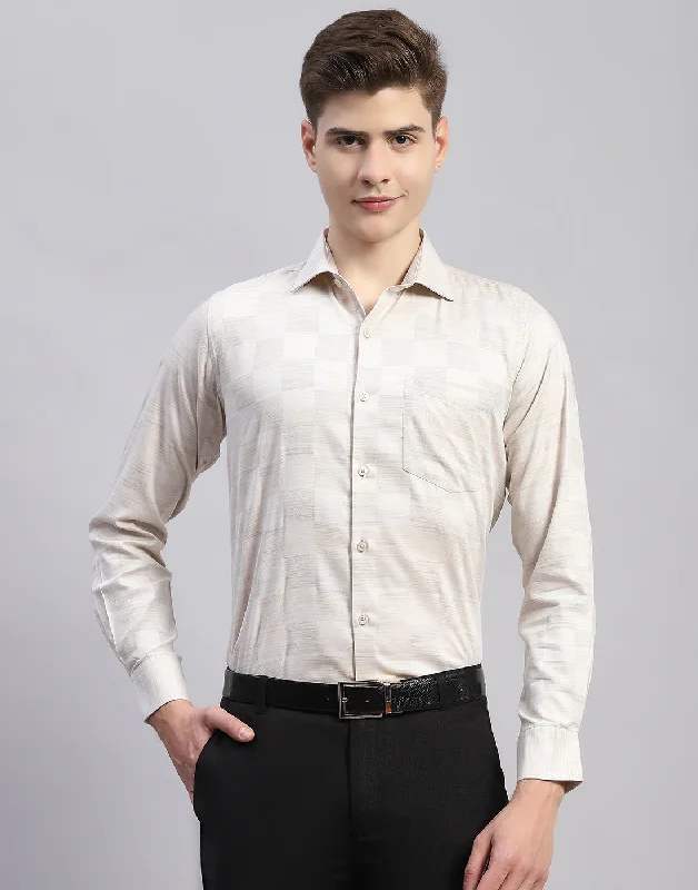 Men's Monochrome Shirts for a Minimalist VibeMen Beige Check Collar Full Sleeve Shirt