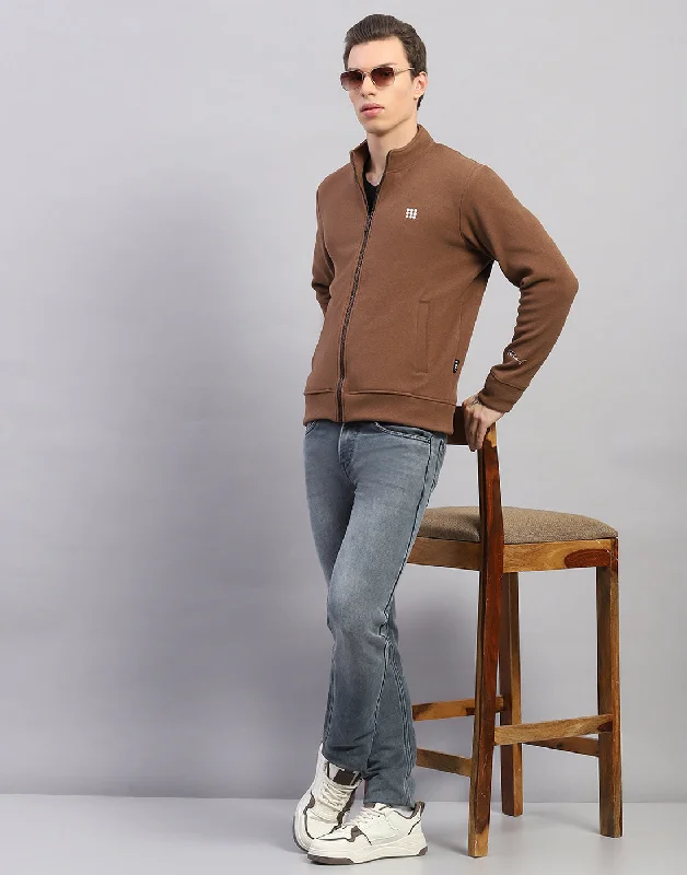 Men's Hoodies with Breathable FabricMen Brown Solid Round Neck Full Sleeve Sweatshirt