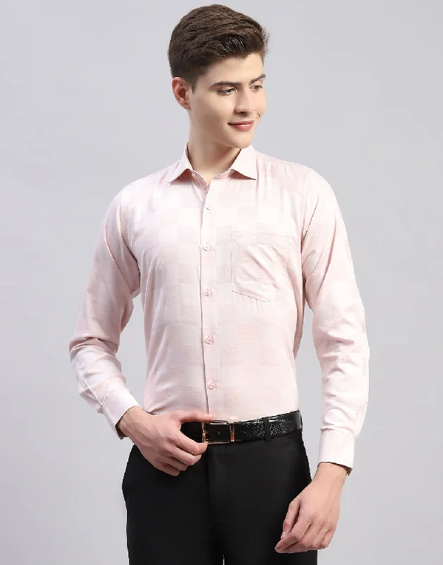 Men's Versatile Dress Shirts for Multiple OccasionsMen Pink Check Collar Full Sleeve Shirt