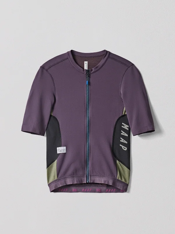 Men's Shirts with Antimicrobial TreatmentWomen's Alt_Road™ Jersey